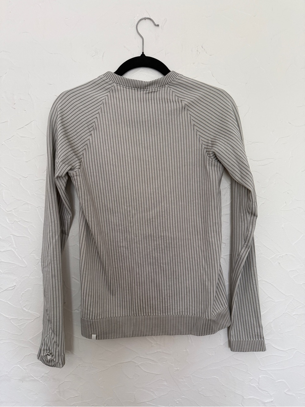 Lululemon Rest Less Pullover. Gray. Ribbed - Picture 5 of 6